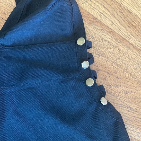 IRIS Tight Fitting Mini Black Dress Size M - Picture 4 of 10